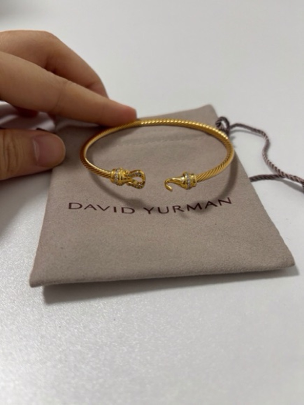 💎David Yurman 3mm 💎Bracelet with diamond hook head
